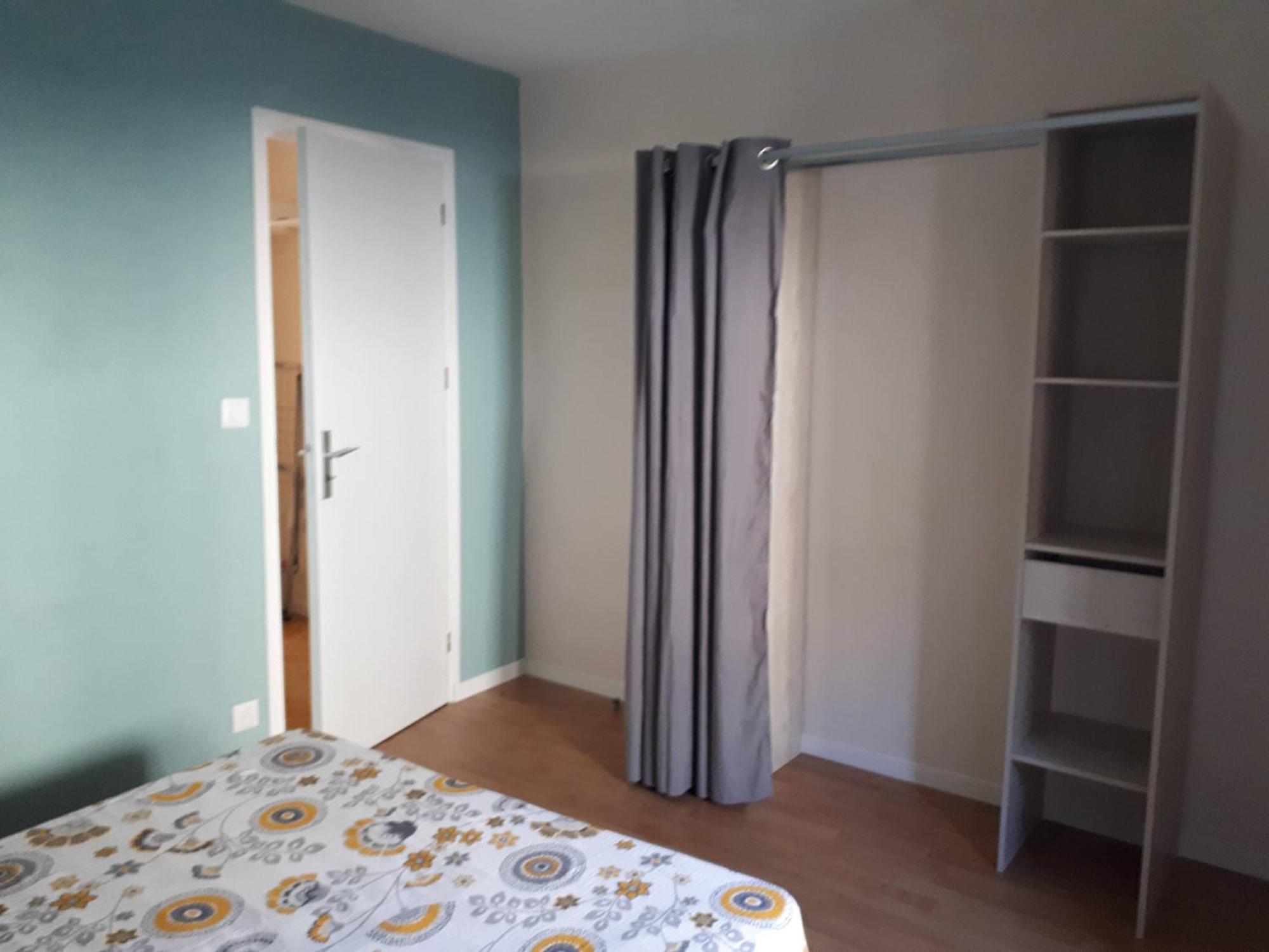Le Pouvoir Des Fleurs, De 2 A 4 Personnes Crots Exterior photo